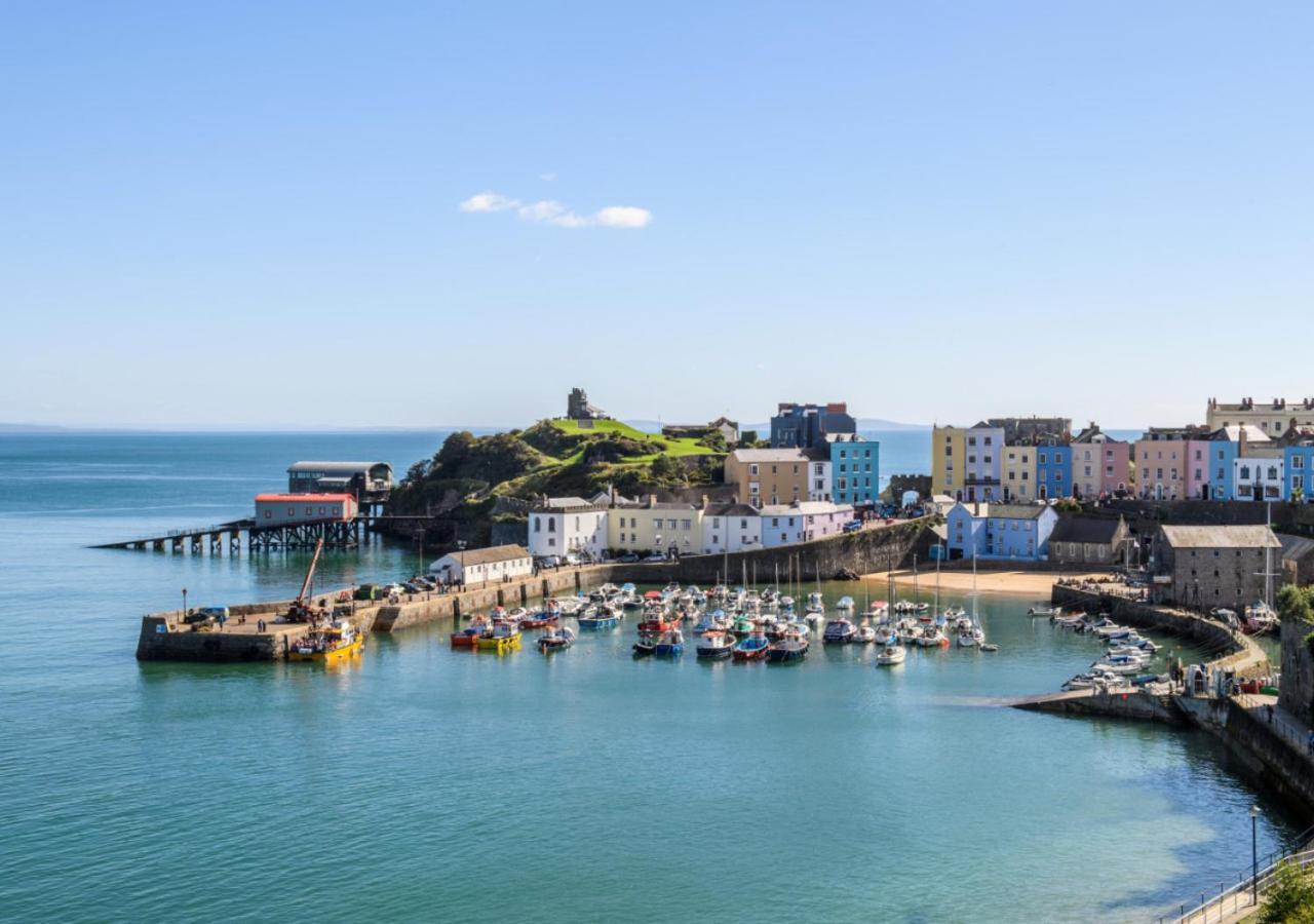 Tudor Apartment Tenby Esterno foto